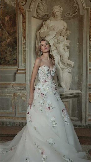 Veni Infantino Aadhya whimsical wedding dress with 3d flowers! 63202 #colouredweddingdress #bride
