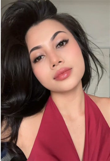 Makeup Tutorial: Flawless Look with ESQA Products