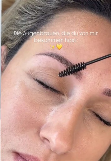 Würdest du deine Augenbrauen machen lassen, wenn du wüsstest, dass sie natürlich aussehen?😊 Viele Frauen haben Angst vor zu markanten, zu dunkle oder unnatürliche Brauen und genau deshalb zeige ich dir das Gegenteil 🤍 Freie Termine, Bewertungen und alle weitere Infos findest du auf www.secretoflaura.ch ✨ #microblading #augenbrauen #beautystudio