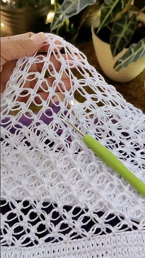 Handmade Crochet Capelet 🌸🧶✨A cozy and stylish design made stitch by stitch 💕