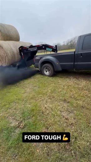 Ford Truck Club on Instagram: "Ford F-350 doing what Chevy owners can only dream of 😂"