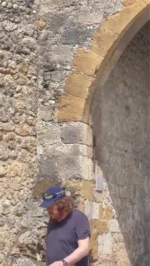 144K views · 2.9K reactions | Il borgo medievale di Pérouges, che è uno dei più belli della Francia. Ci vediamo tra poco al concertone di Saint-Maurice-de-Rémens. The Medieval village of Pérouges, one of the most beautiful in France. See you soon for a great show in Saint-Maurice-de-Rémens. #OverdoseDAmoreWorldTour #ZuccheroLive | Zucchero Fornaciari | Facebook