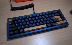 再见 HHKB 👋 组装我的第一把客制化键盘 QK65 蓝金 FR4 流星白轴 蓝武士 [快进版] [无人声]