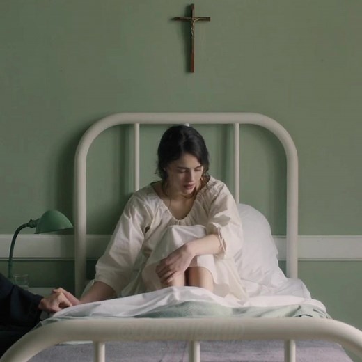 Novitiate (2017) Directed by Margaret Betts 123 min #wlwcouple #lesbianmovies #filmedit #margaretqualley