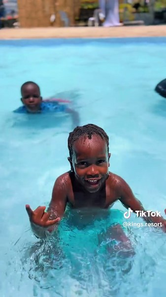 Exploring Kings Garden Resort's Stunning Pool