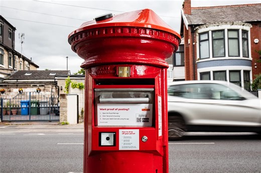 Nine 'postboxes of the future' in Leeds are revolutionizing parcel delivery
