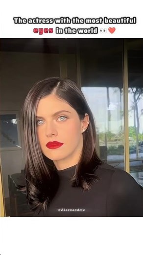 The most beautiful and unique eyes in the world 👀❤️#eyes #actress #ytshorts