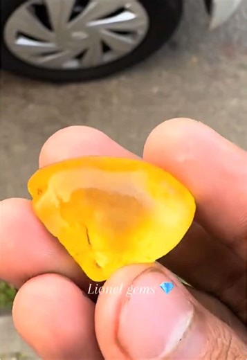 Gem Mining Adventures: Discover Blue Sapphire Treasures