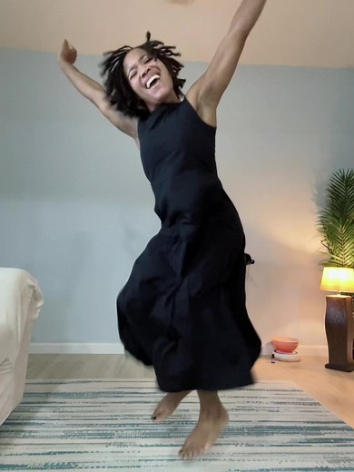 i will be dancing like this at the concert @Donald Glover #childishgambino #littlefootbigfoot #dance #atavista