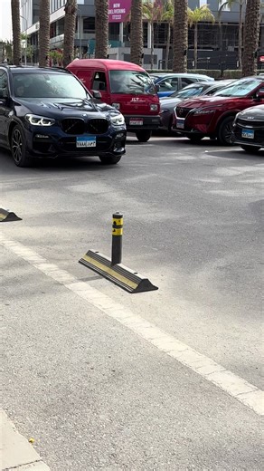 Luxury Cars Comparison: BMW vs Porsche