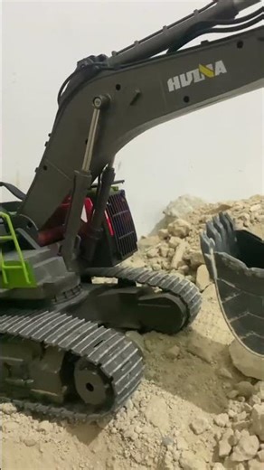 Epic RC Excavator Action – Mini Construction Adventure! #RCExcavator #RCDigger #ExcavatorAction