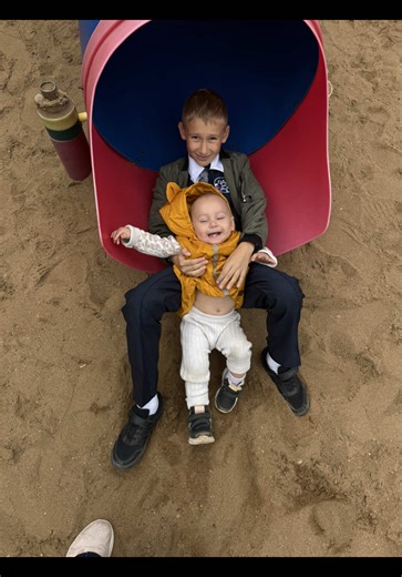 На самом деле Давид успевает и хорошо учиться и тренироваться 😊 #футбол #дети #школа #fup #тренд