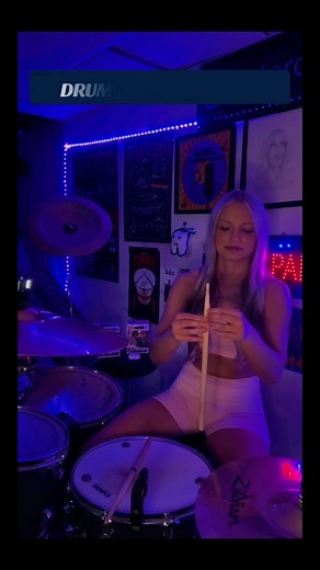 Live tonight on Tiktok playing the drums (@ skylerclarkk) 10-12pm est!#drummer #drum #drums #drumming #drummers #girldrummer #drummergirl #drumcover #drummingcover #drumcovers #drumsolo #classicrockband #classicrock #70smusic #musician #girlmusician #explorepage #70s #shorts #musicians #foryou #blowthisup #viral #music #rockstar #explore #rockband #rocksong #rockmusic #livestream | crashingskymusic