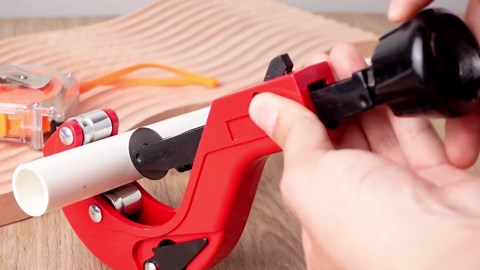 Quick Acting Tubing Cutter for 1/4" to 2-5/8" Pipe Cutter Applies to PVC/PPR/PE Pipes and Other Plastic Pipes