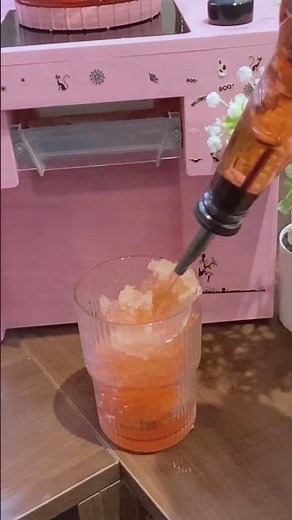 shaved ice machine for crushed ice, snow ice, and more ❄️#shavedicemachine #shavedice