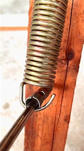 Easy Spring Stretching Trick with a Simple Tool #toolhack #diytricks #spring #shortsfeed