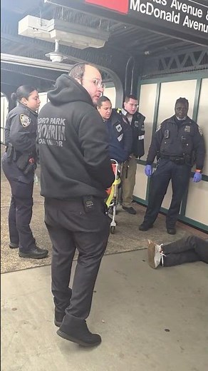 Shomrim and NYPD team up to safely remove an intoxicated man from the train tracks in Boro Park.