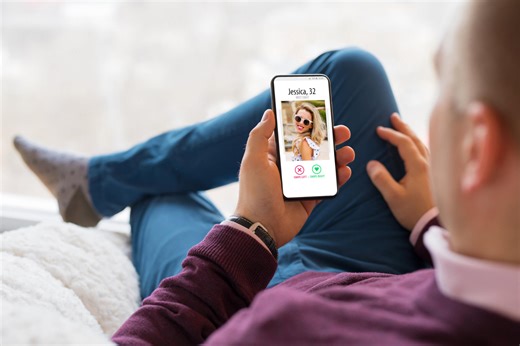 Men Keep Swiping Out Of Their League On Dating Apps, And Research Shows It Rarely Works
