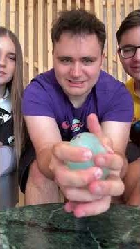 Freezing a squishy dumpling with the Amelyna Kiss!