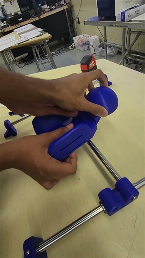 This 3d printed rig let's impaired students write.😯 #engineering #3dprinting