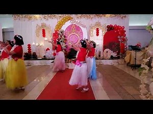 Dancing with Pearly Shell Remix and Tiny Bubbles with the KIKAYs @ Southseas Mall Convention Hall