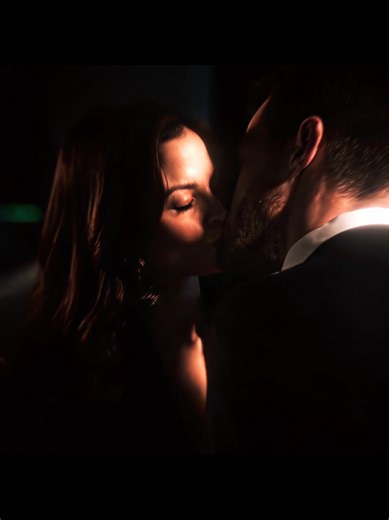 Oliver Queen and Nyssa al Ghul: A Romantic Moment