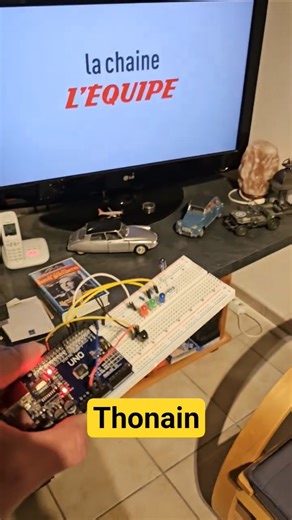 MON ARDUINO COMMANDE MA TV 😎