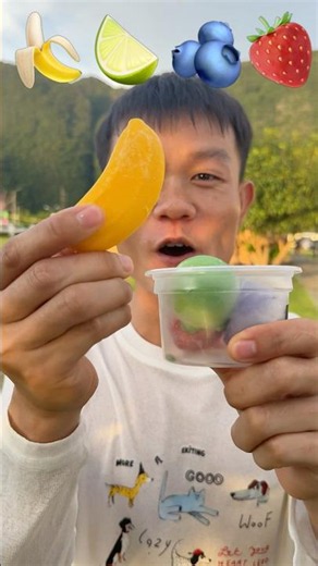 Ep.1063 Eating According to Emojis 🍓🫐🍋‍🟩🍌