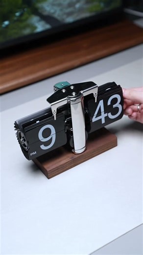 Level up your desk with this retro flip clock! 🕰️✨