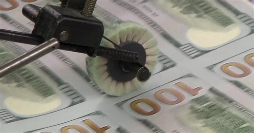 Free Application for Student Aid helps students receive financial help