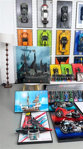 How to collect Lego Black Pearl.Display case is the best way to display lego Black Pearl#lego