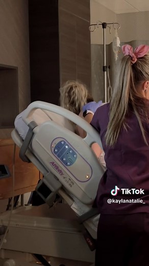 Raw and real unedited unmedicated birth #birth #pushing #laboranddelivery #birthtok