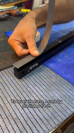 🤯 Fret Leveling WITHOUT removing your guitar strings? YES, IT'S POSSIBLE! 🎸 We're absolutely thrilled to share this fantastic video from @Humberto Perez! Watch as Humberto demonstrates how he achieved a perfectly leveled fretboard using the Musiclily 18-inch aluminum leveling beam – all while keeping the guitar strings ON! 🛠️ This ingenious method allows for: ✅ Easy identification of buzzing frets ✅ Precise truss rod adjustments ✅ Perfectly leveled frets for optimal playability The result? Cr