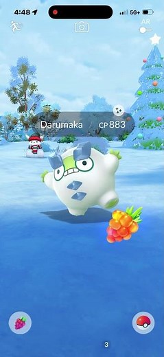 Catching Shiny XXL Galarian Darumaka In Pokémon Go