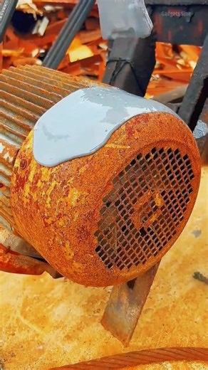 1.5M views · 4.8K reactions | Rust Proof Paint #rustremoval #painting #homedecor #reelsvideo #viral | Gadget Sine | Facebook