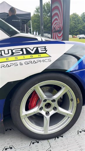 Porsche Boxster S 986. This is what many real track builds look like when performance matters.