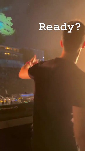 Presave Bad Memories by Meduza Now!