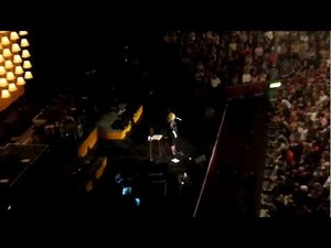 Adele 'Make You Feel My Love' Live at the Royal Albert Hall, 22/09/2011