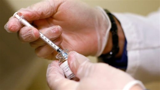 Injections illégales de botox: "On a déjà fait des amputations de lèvres, de nez" alerte un médecin