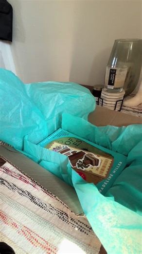 Pack a Pango Books order with me 📚🤎