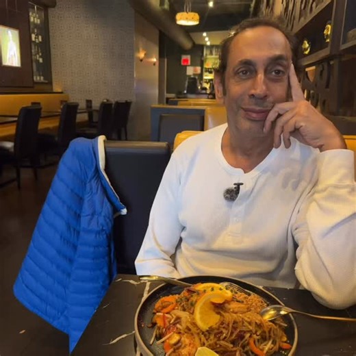 Hey Toronto! I am bringing to you my Arabic stand-up comedy show: 🎭 TO COME OR NOT TO COME 📅 Date: Wednesday, October 8, 2025 🕘 Time: 9:00 PM 📍 Venue: Tranzac Club – Main Hall Opening Act by @estroubia Join me for a night full of laughter, sharp wit, and unforgettable moments! 🎟️ Grab your tickets! Link in the bio ☝🏻 #toronto #arabic #standupcomedy | Mario Bassil