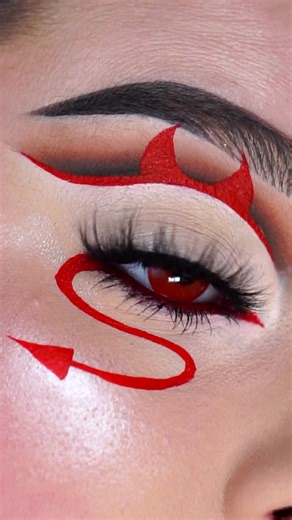 Simple Devil Look Using NovaBeauty Eyeshadow Palettes for Halloween Makeup