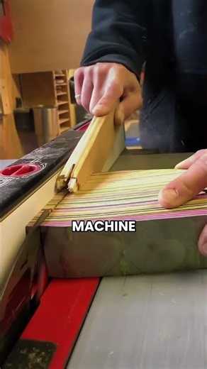 How does this saw know when to stop its blade?