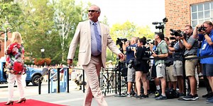 Cubs legend Sandberg to get statue at Wrigley in 2024