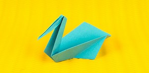 Origami Kranich Faltanleitung - Vogel falten in nur 9 Schritten