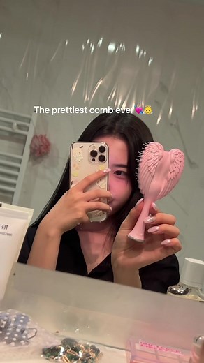 Cutest comb ever💗 #comb #tangleangel #oliveyoung #angelcomb #hairtok #hairstyle #haircare #barbie #pinkhair