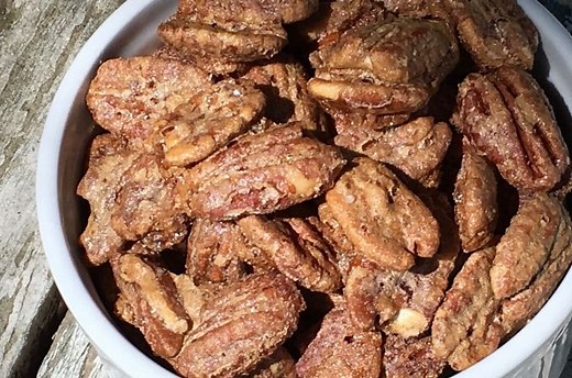 4-Ingredient Easy Vanilla Glazed Pecans | Montana Happy