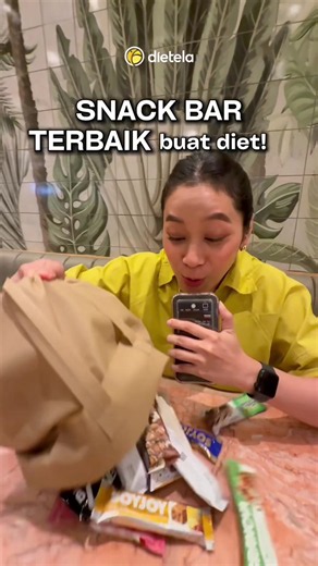 Kamu suka snack bar yang mana? 😌 Komen “DIETELA” buat dapetin contoh meal plan yang ada snack barnya!