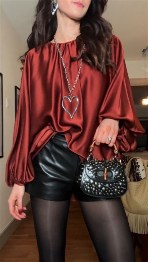 Andie on Instagram: "slightly chaotic 🤪✨ but that’s christmas parties for ya ANYWAY FELT CUTE #christmaspartyoutfit #holidayfashion #datenightoutfit"