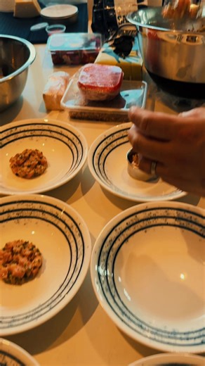 🥂 Private Dining, Without the Restaurant At Rustic Fork, we bring a refined dining experience into your home — so you can focus on what truly matters: your guests. ✨ Fully customised menus ✨ Designed for adults & families ✨ No restaurant time limits ✨ Complete privacy, in your own space Whether it’s a family gathering, celebration, or intimate dinner with friends, our private chef service is tailored to your needs — from menu planning to execution. For families, we thoughtfully prepare separate